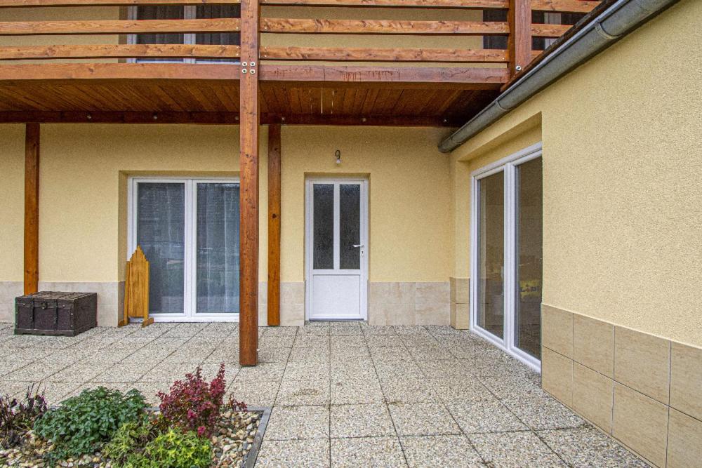 Apartman 2Kk Zlamanka 克罗梅日什 外观 照片
